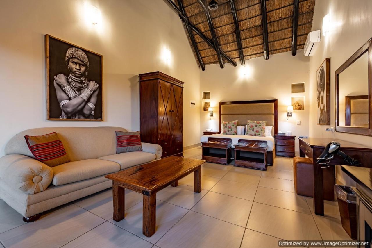 Zulu Nyala Game Lodge Хлухлуве Экстерьер фото